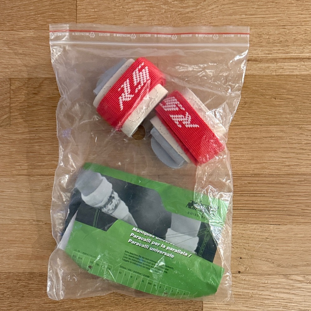 New in bag Reisport Velcro Gymnastics grips size 1